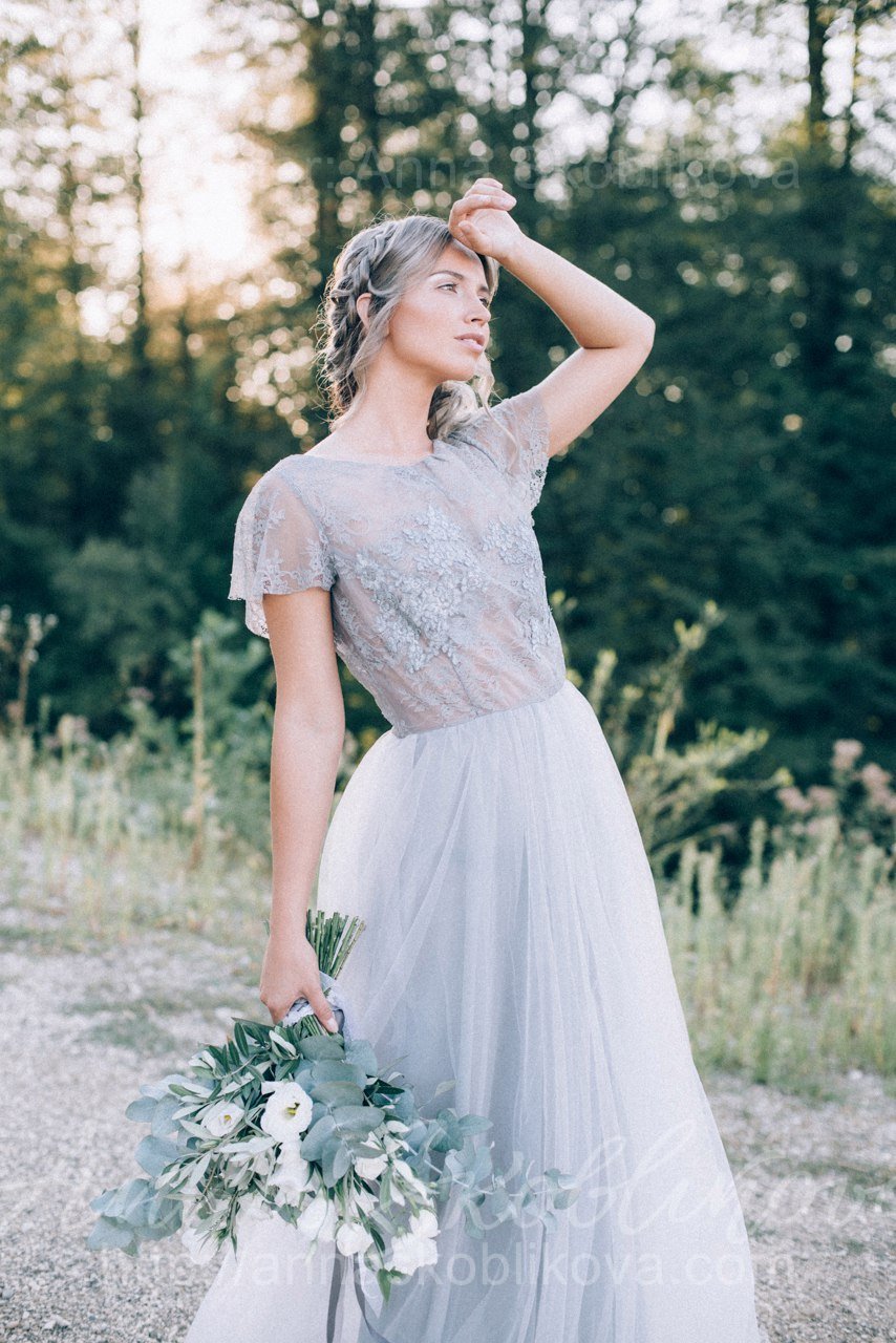 Delicate and airy grey wedding dress | Anna Skoblikova - Wedding