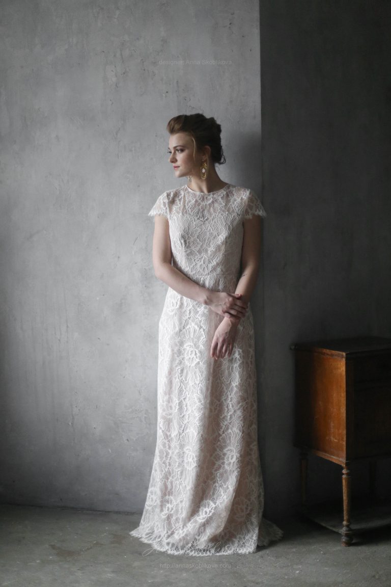 Elegant lace wedding dress | Wedding Dresses & Evening Gowns by Anna ...