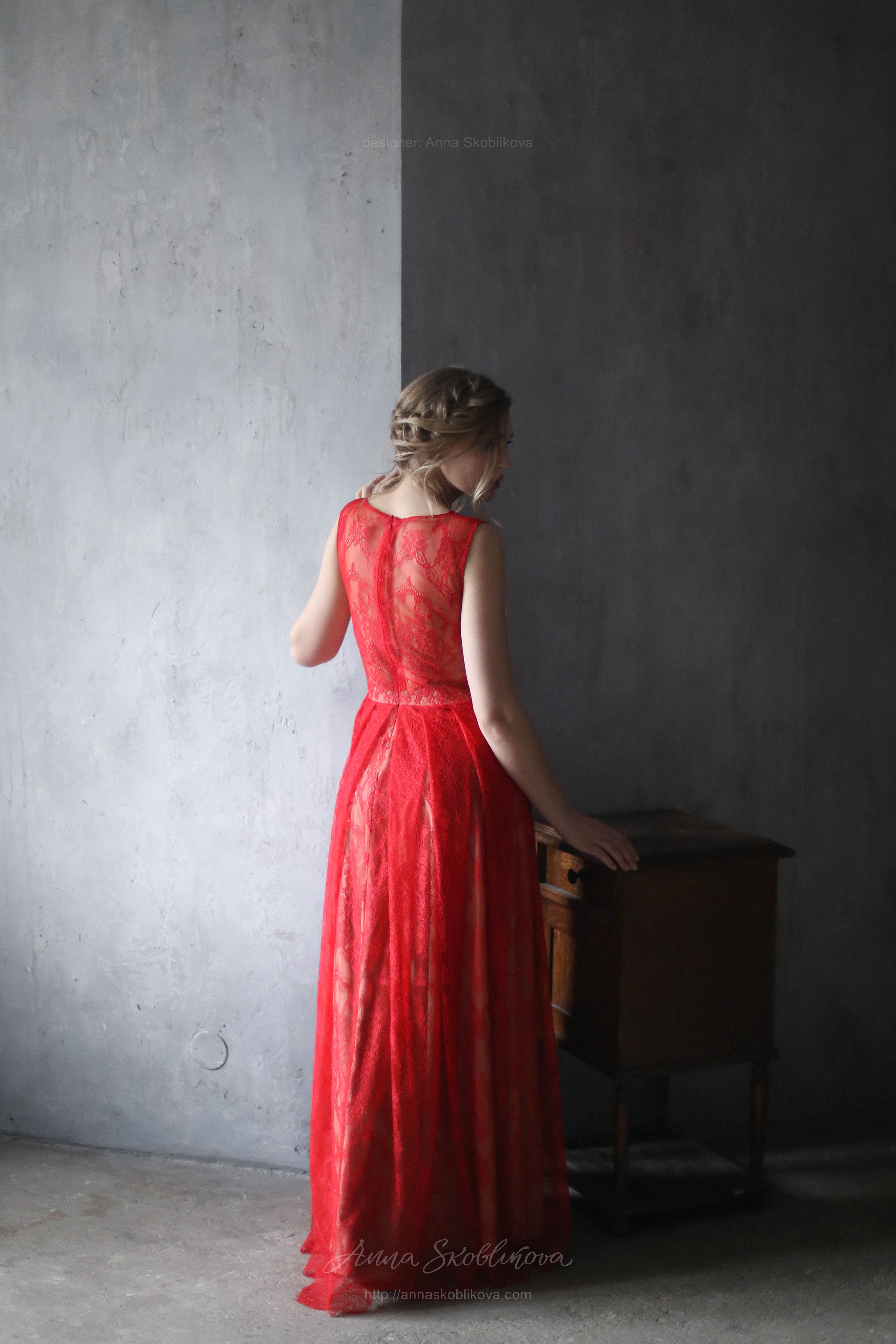 Красное вечернее платье Brianna