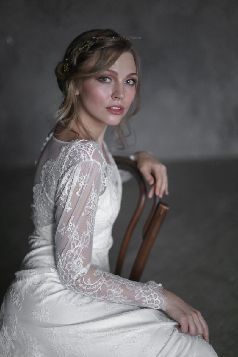 Роскошное свадебное платье со шлейфом от Anna Skoblikova