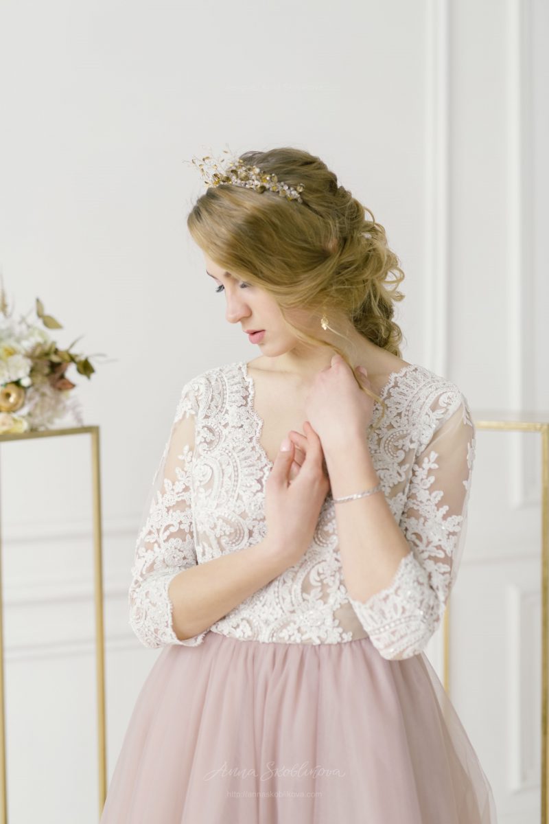 Light pink wedding dress with 34 sleeves by Anna Skoblikova