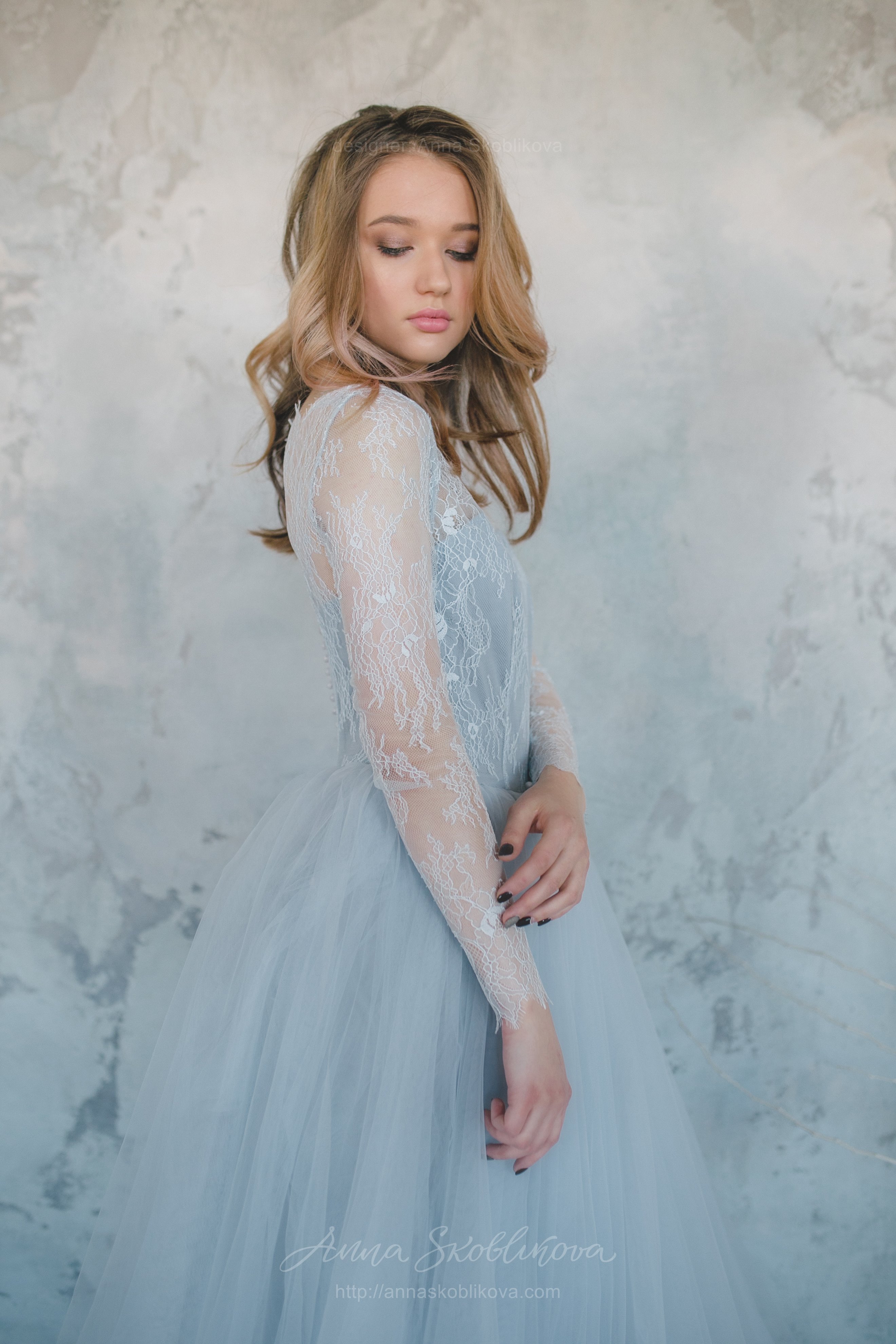 Blue wedding dress from Chantilly lace ...
