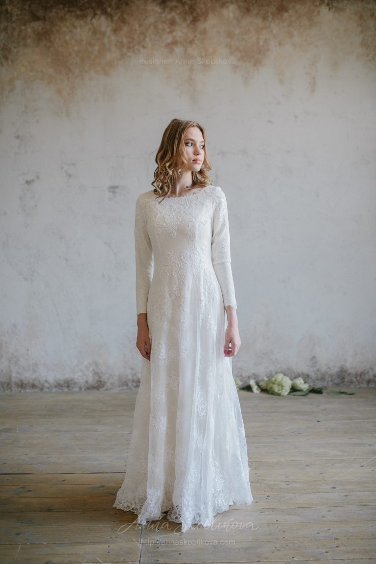 Luxurious winter lace wedding dress | Wedding Dresses & Evening Gowns ...