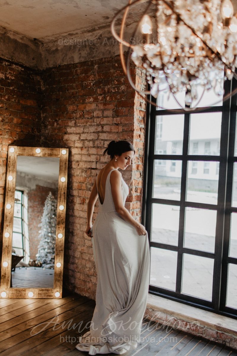 Sylvie - This shimmering chic jersey wedding dress is so shiny and luxurious \\ Anna Skoblikova