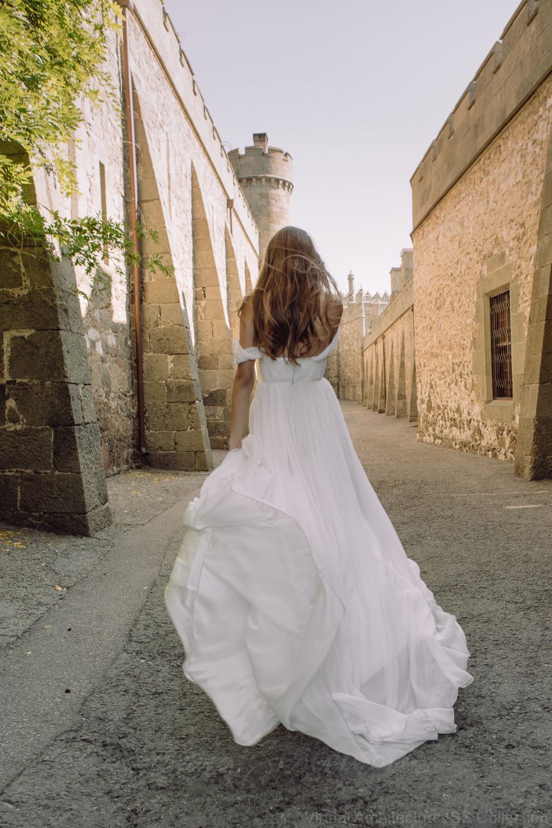 natural silk chiffon wedding dress \ Anna Skoblikova \ 0170 | Photo 2