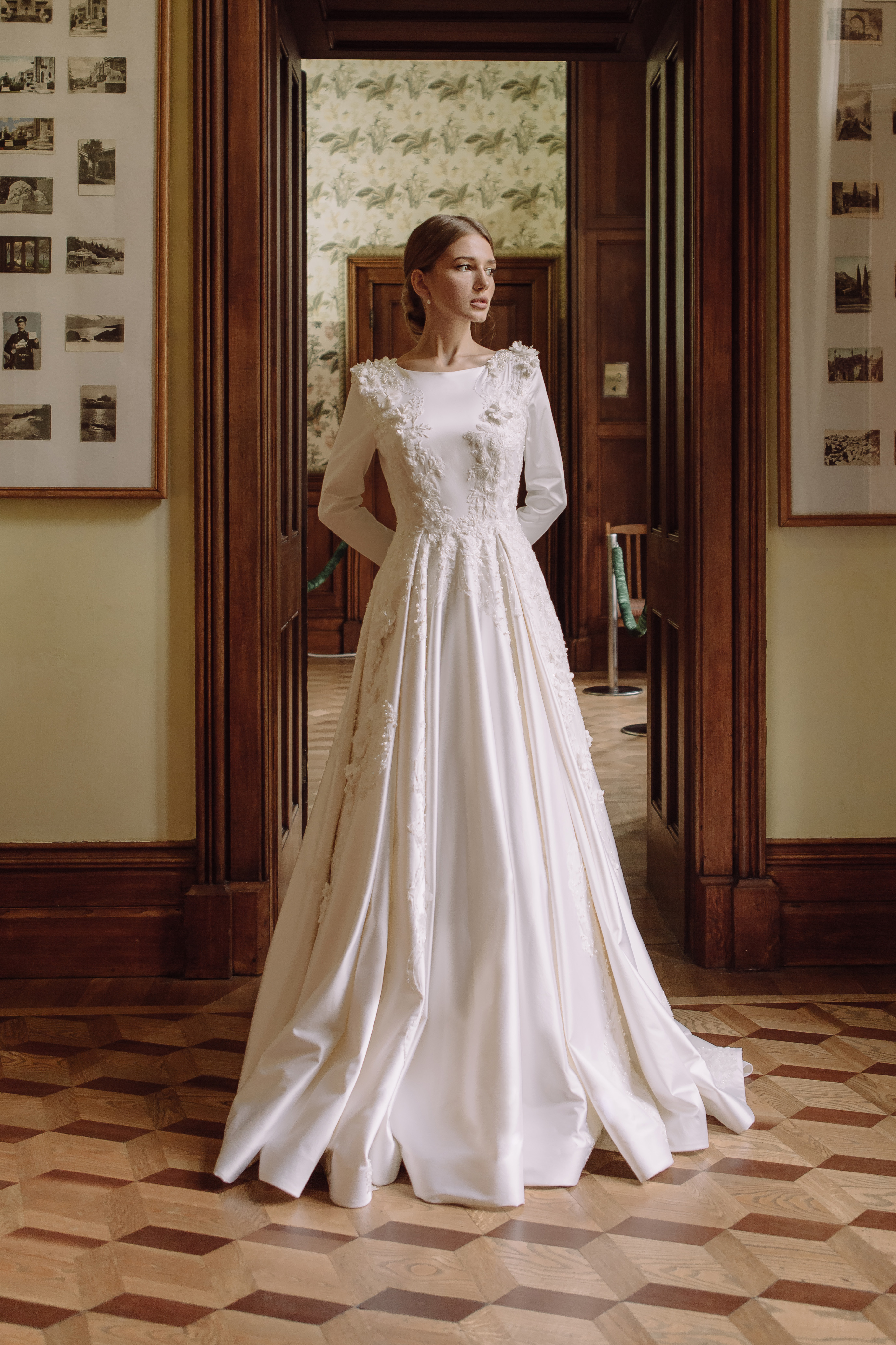 Royal wedding dress - Jasmine / Anna Skoblikova / 0179 | Photo 4