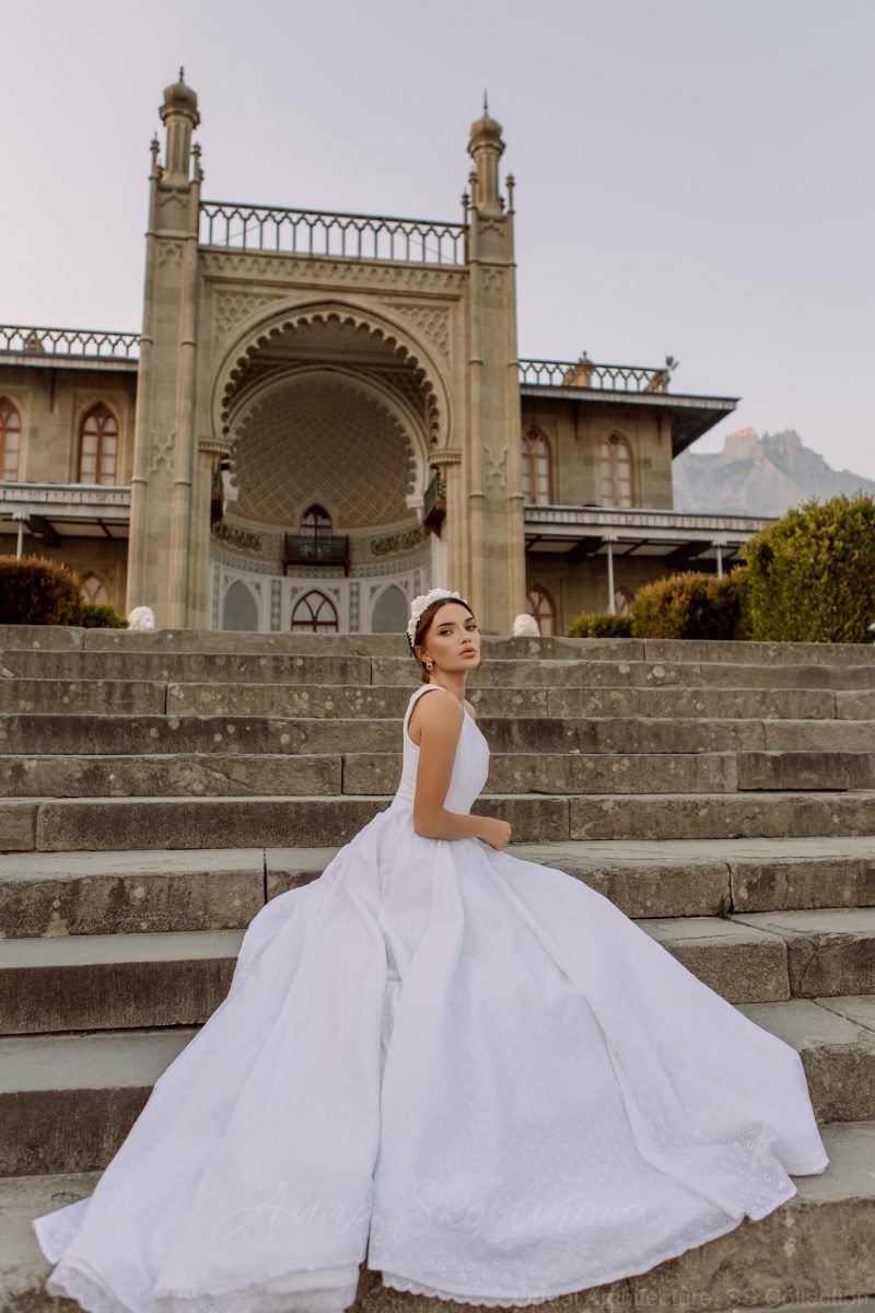Cotton lace wedding dress - Jeneva / Anna Skoblikova / 0177 / Photo 1
