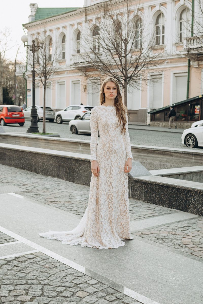 Deborah - lace wedding dress with long sleeves \ Anna Skoblikova \ 0211 | Photo 3